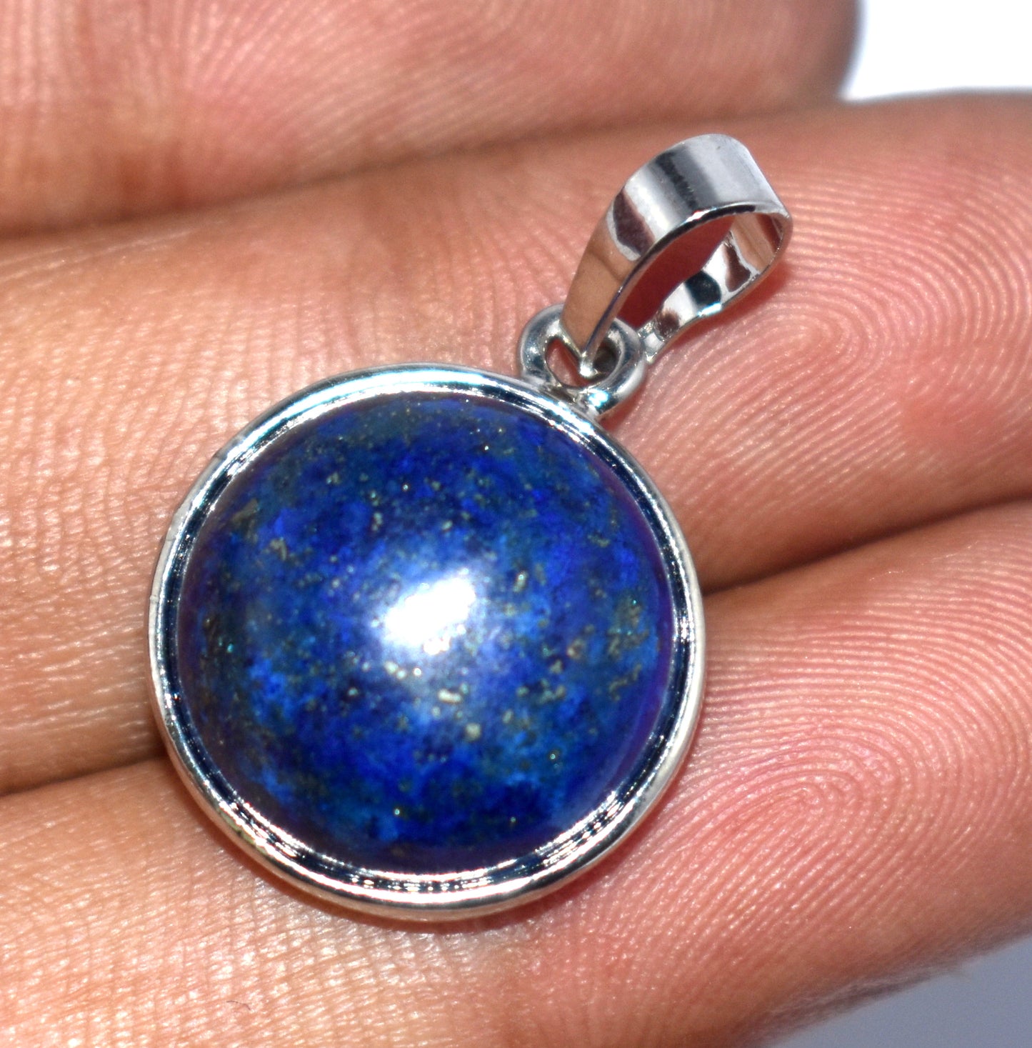 This Lapis Lazuli Pendant weighs 4.80 grams, known for its deep blue color and spiritual properties.
#LapisLazuliPendant #GemstoneJewelry #HealingCrystals #SpiritualHealing #BlueGemstone #CrystalPendant