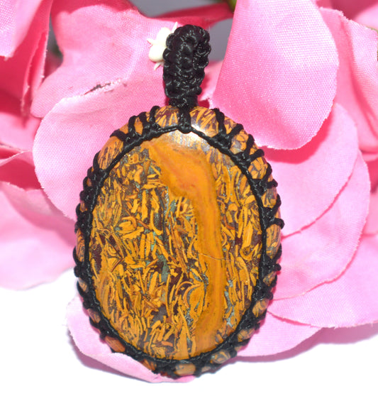 Beautiful Mariyam Jasper Cabochon Macrame {Thread} Pendant - {Weight-14.30 Gram}
