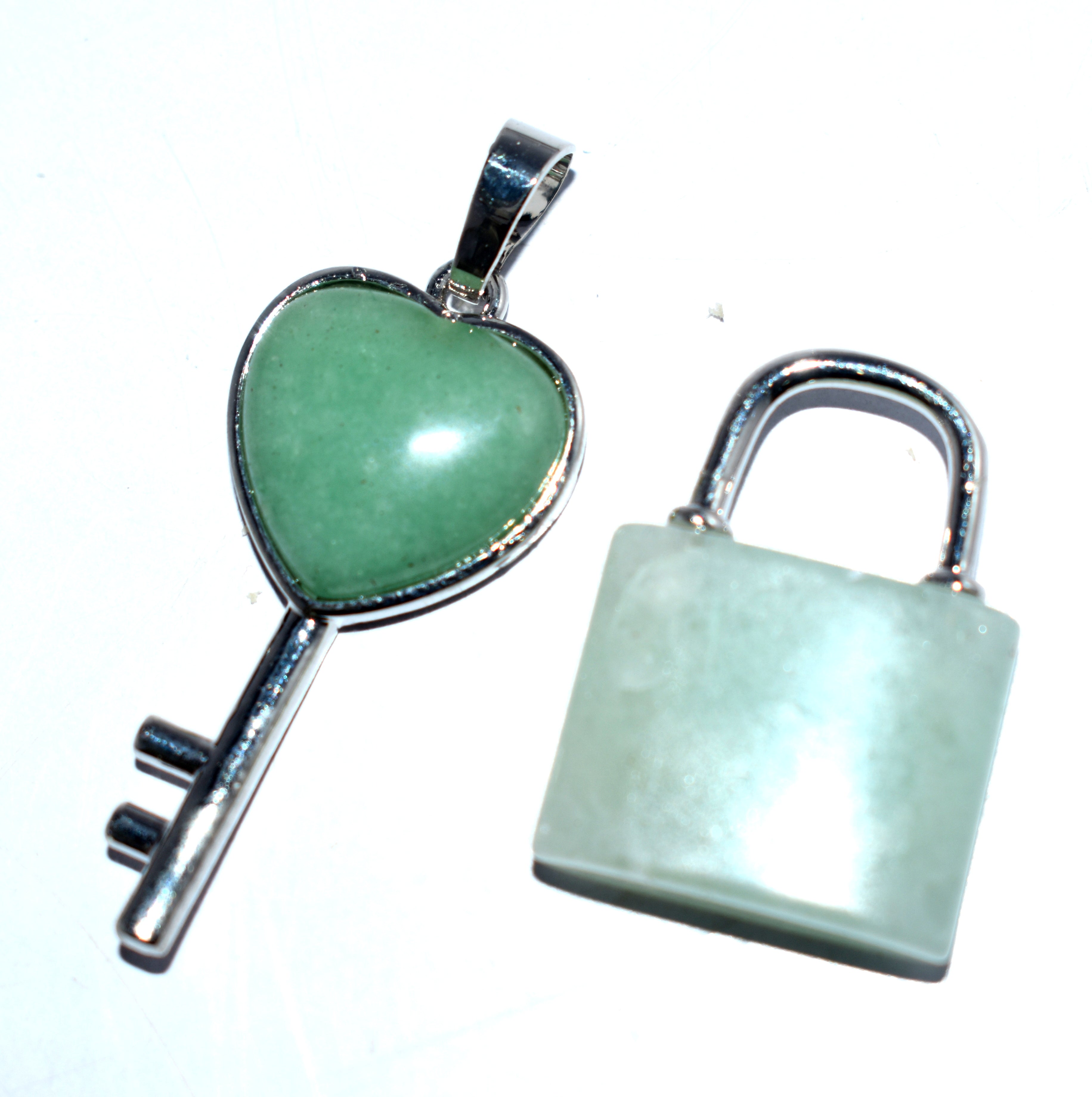 Tala Key {Key and Lock} Green Aventurine Tala Chaabi Set, {Weight - 9.00 Gram ...