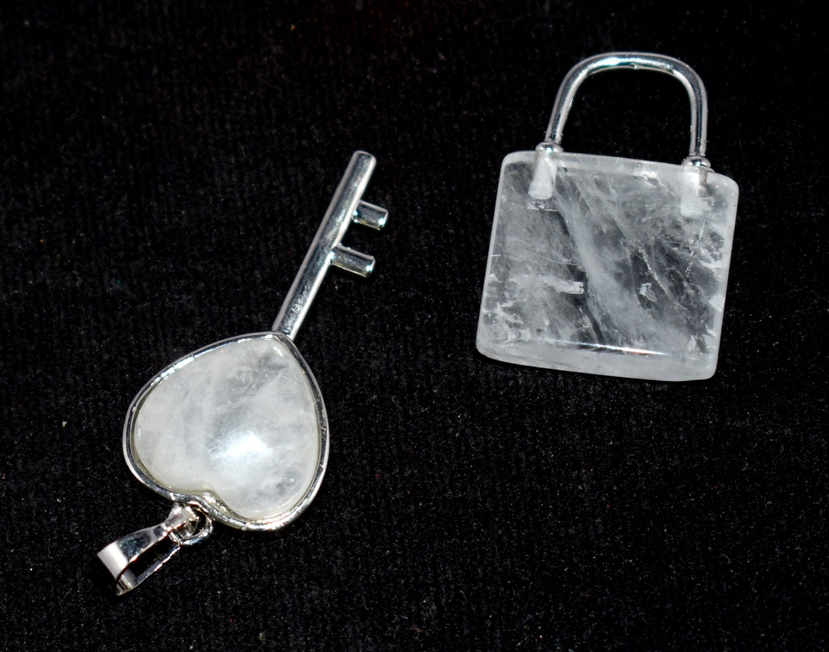 Tala Key {Key and Lock} White Crystal Tala Chaabi Set, {Weight - 9.25 Gram ...