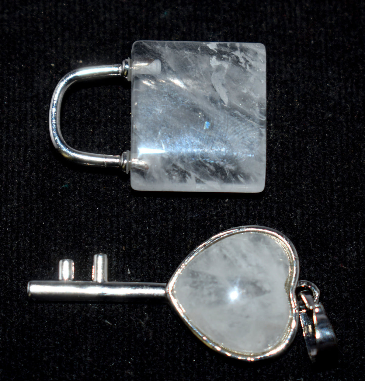 Tala Key {Key and Lock} White Crystal Tala Chaabi Set, {Weight - 9.25 Gram ...