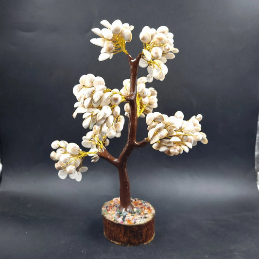 Gomti Chakra Tree symbolizes prosperity, positive energy, and spiritual growth. #GomtiChakra #Prosperity #SpiritualGrowth #CrystalTree #PositiveEnergy