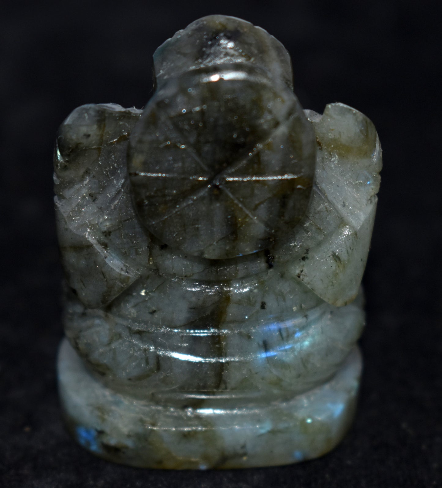 Labradorite Ganesh Statue – Hand-Carved Gemstone Sculpture for Wisdom, Spiritual Healing, and Energy Alignment #LabradoriteGanesh #CrystalStatue #SpiritualHealing #EnergyBalance #ChakraHealing
