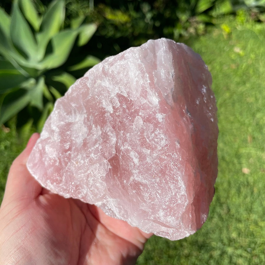 Love Gift – Rose Quartz Rough Natural Stones for Family Bonding, Emotional Healing, and Heart Chakra Energy. Available in Bulk (Ounces or Pounds). #RoseQuartz #LoveStones #FamilyBonding #CrystalHealing #WholesaleCrystals