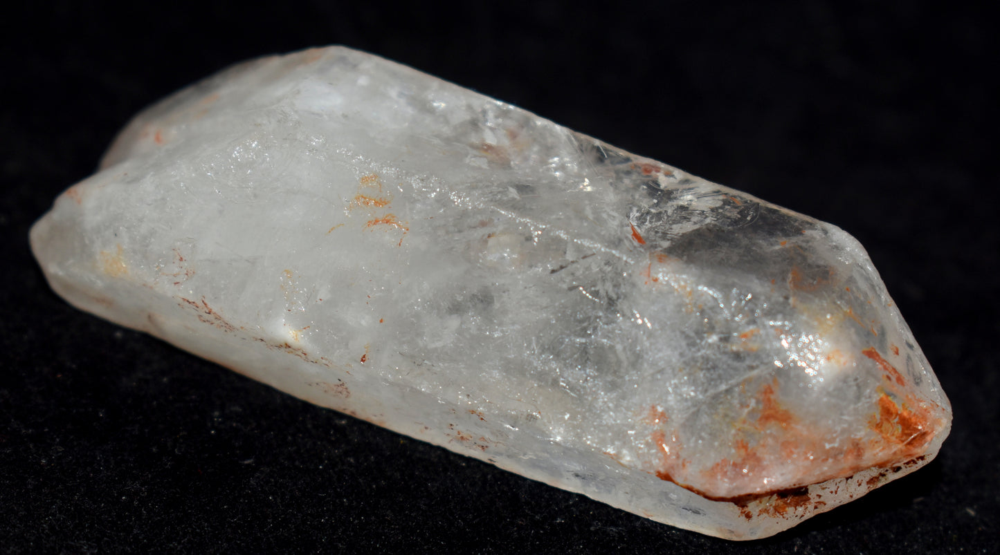 Raw Quartz Crystal Points perfect for meditation and aura cleansing, promoting peace and balance. #Quartz #Meditation #AuraCleansing #CrystalHealing #Spiritual
