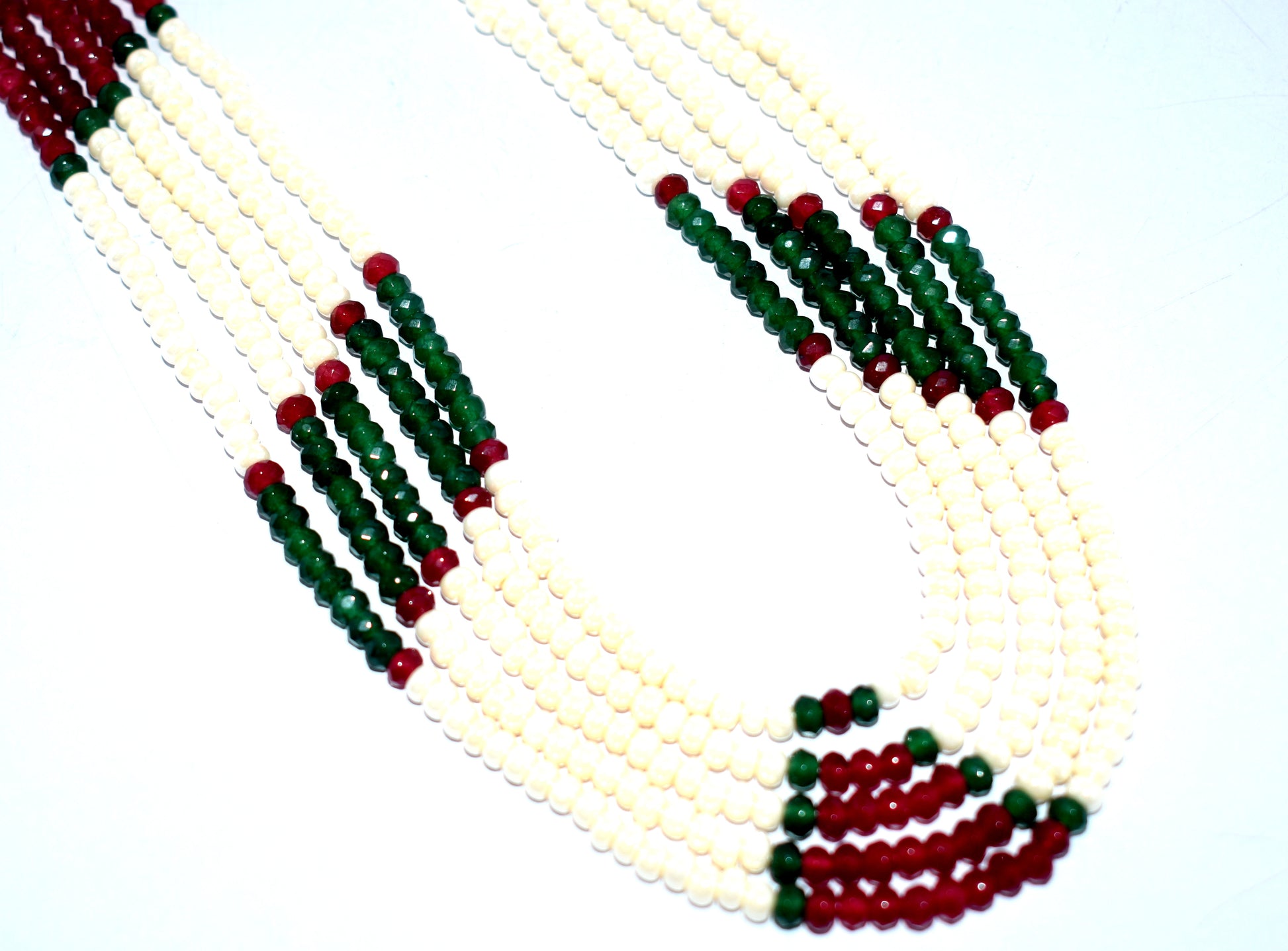 This elegant necklace features multi-pearl mix faceted beads (4mm-4.5mm) with a tassel for a stylish look.
#PearlNecklace #FacetedBeads #TasselNecklace #GemstoneJewelry #ElegantJewelry #CrystalJewelry